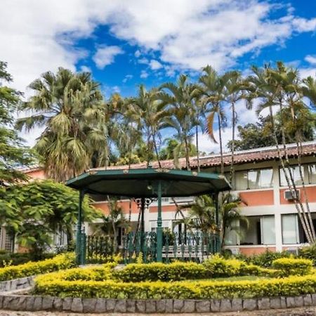 Hotel Fazenda Rochedo Conservatória エクステリア 写真