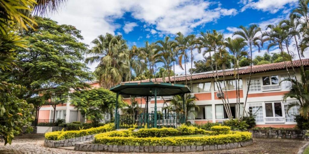 Hotel Fazenda Rochedo Conservatória エクステリア 写真